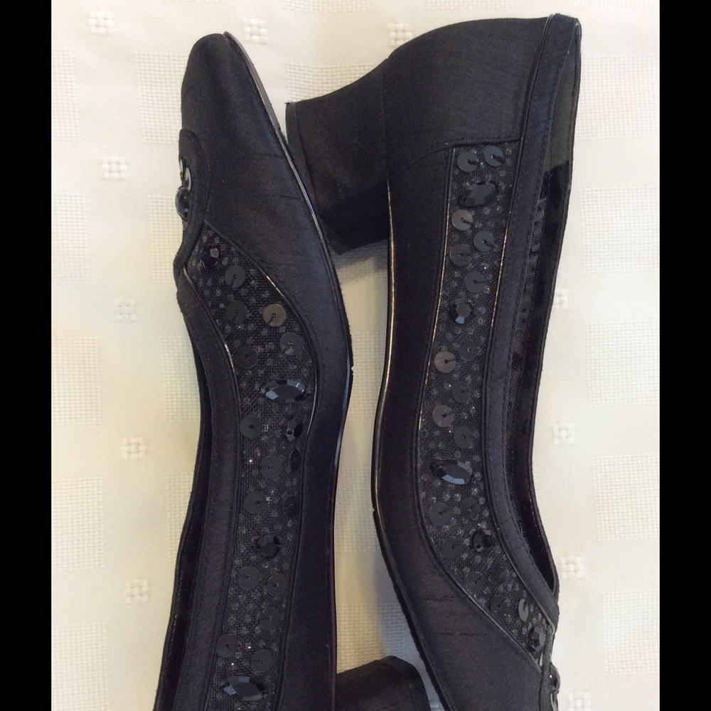 Black Sequined Block Heel Pumps for Women